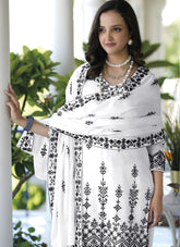 Genial Looking White Colour Salwar Suit